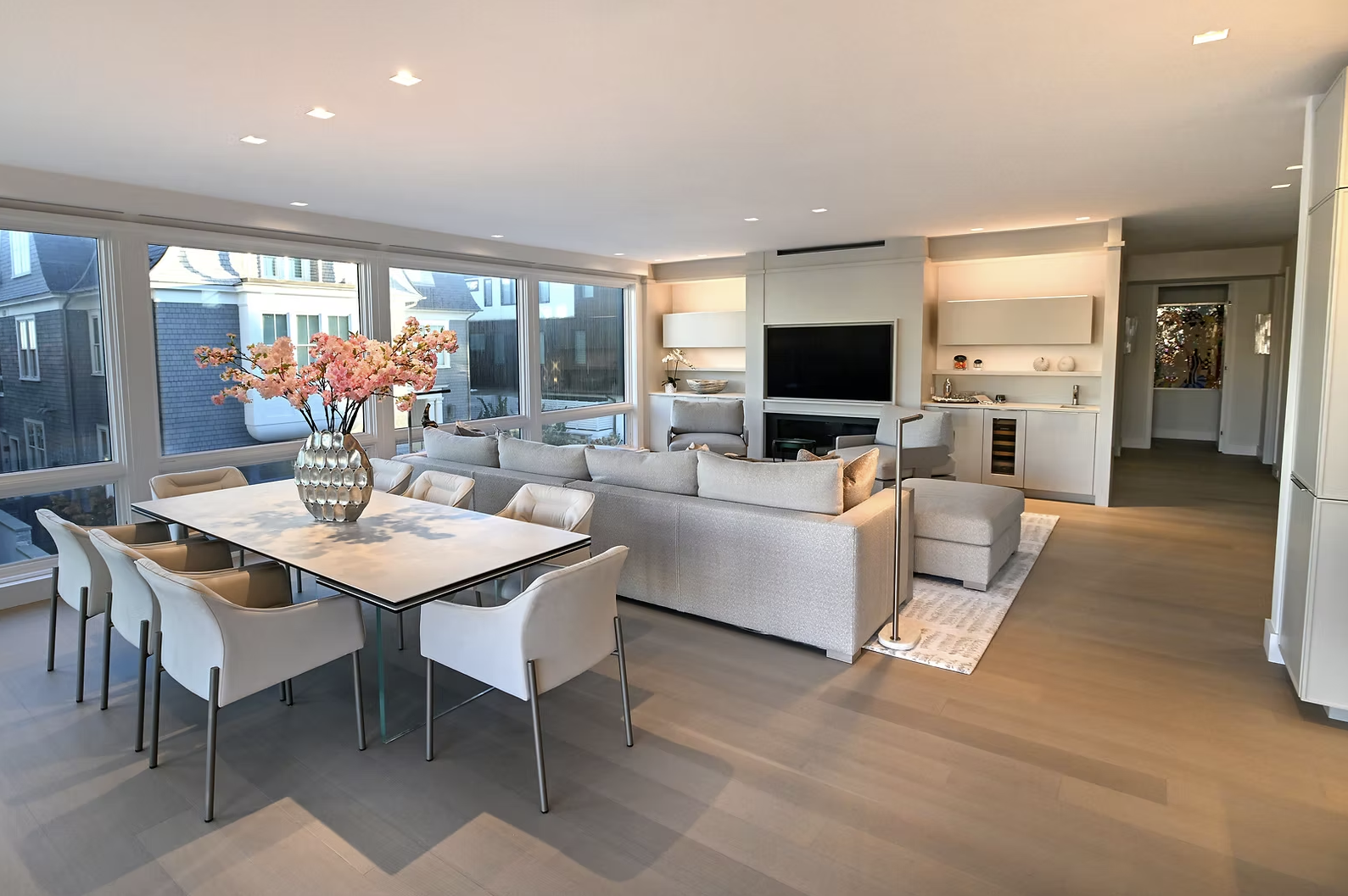 Designer-friendly window treatments for a luxury shore home